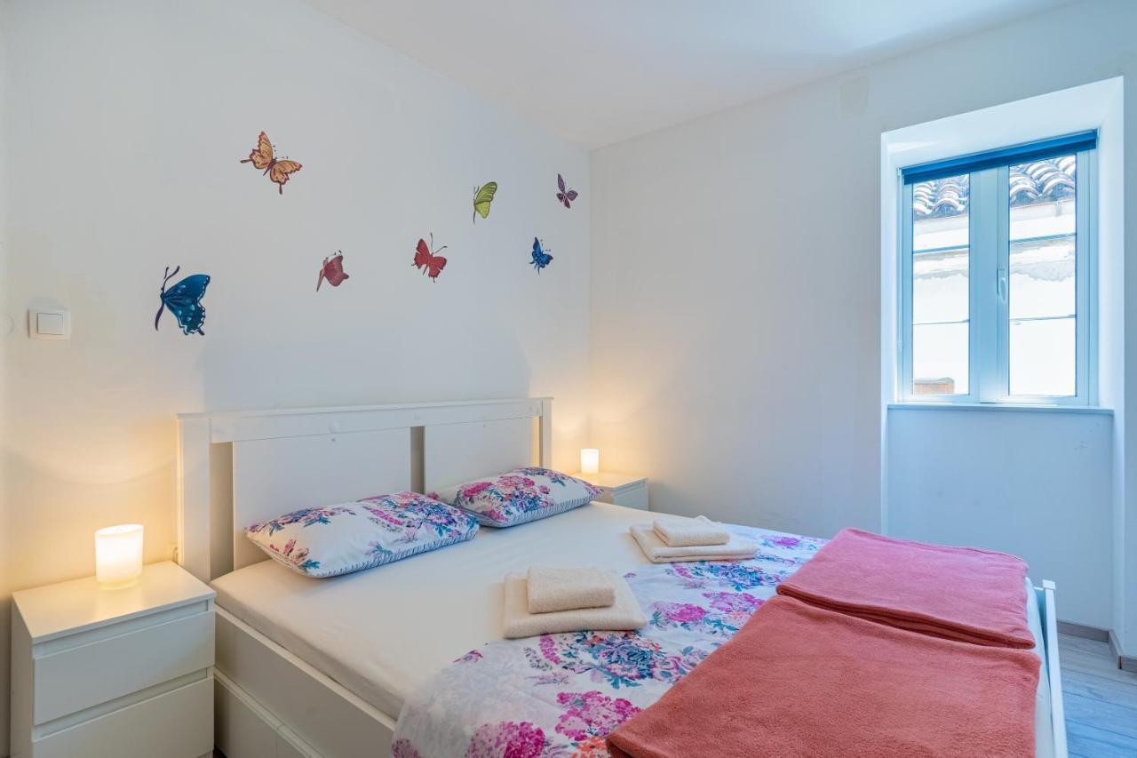Apartman Antonija Cres Exteriör bild