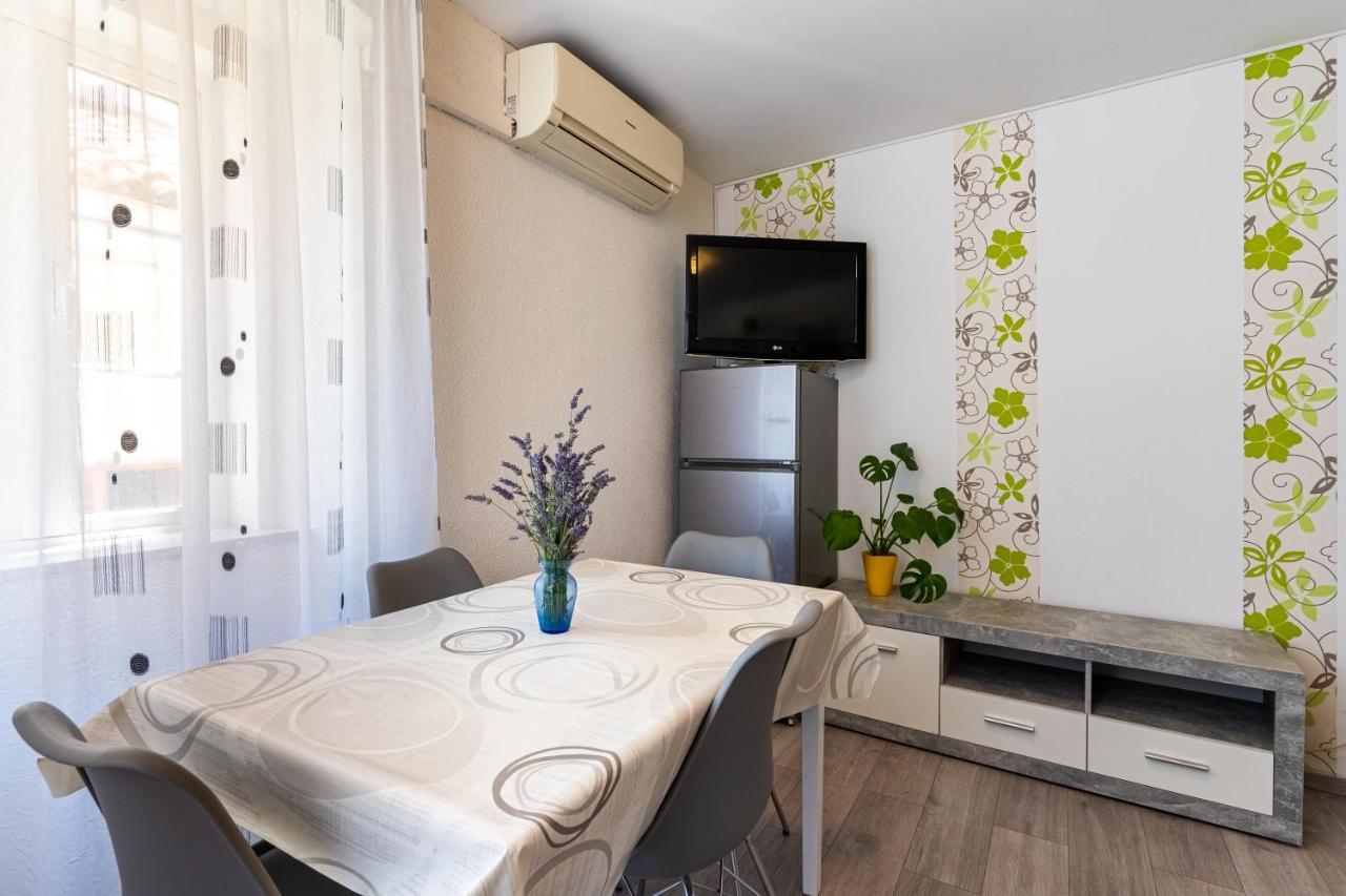 Apartman Antonija Cres Exteriör bild