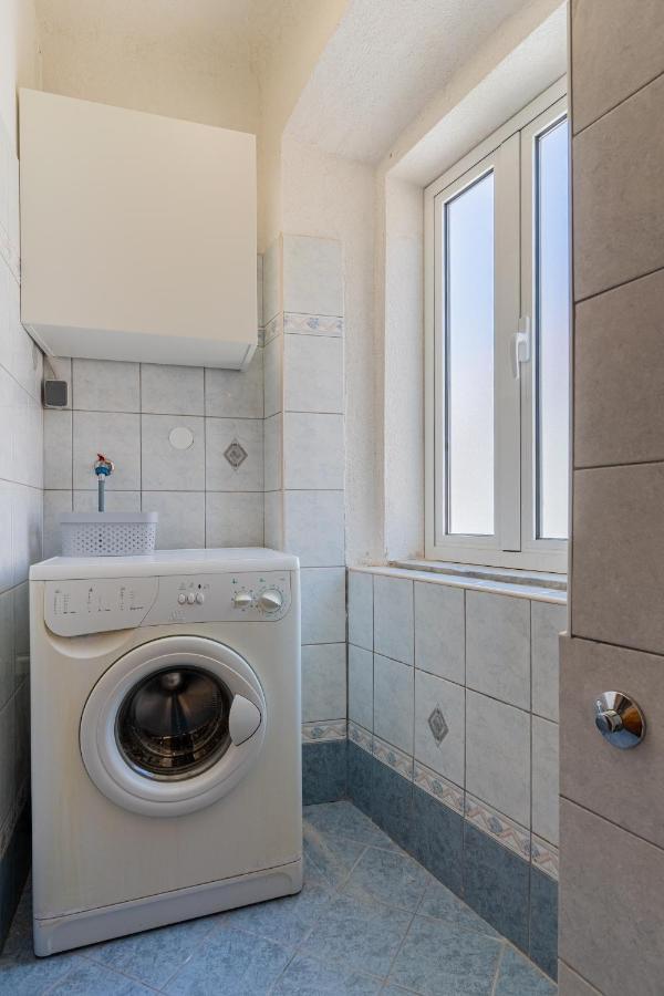Apartman Antonija Cres Exteriör bild